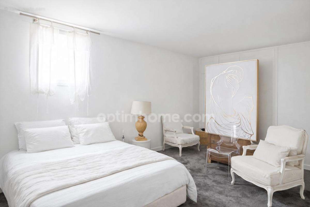16000 Angoulême - Appartement de standing –  Grand espace de 150 m² – Plateau d’Angoulême – 3 chambres – 2 suites parentales – 3 - photo 9