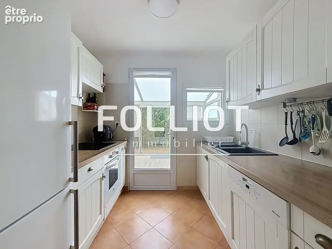 A Vendre Maison avec autonomie de plain pied à Lindberg plage face aux dunes. - photo 6