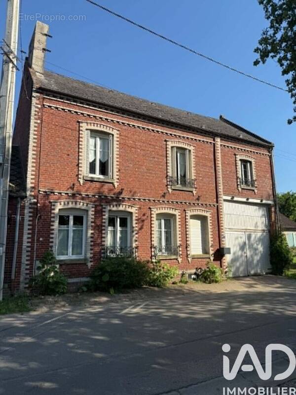 Photo 1 - Maison à MAIGNELAY-MONTIGNY