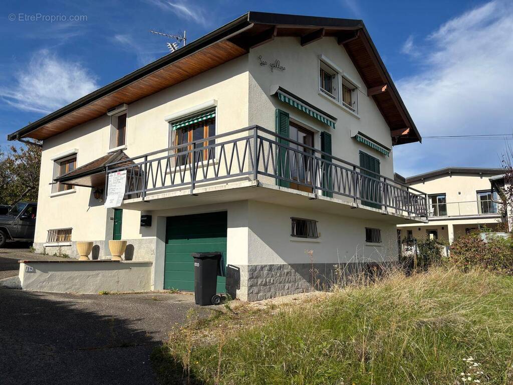 Maison à DIVONNE-LES-BAINS