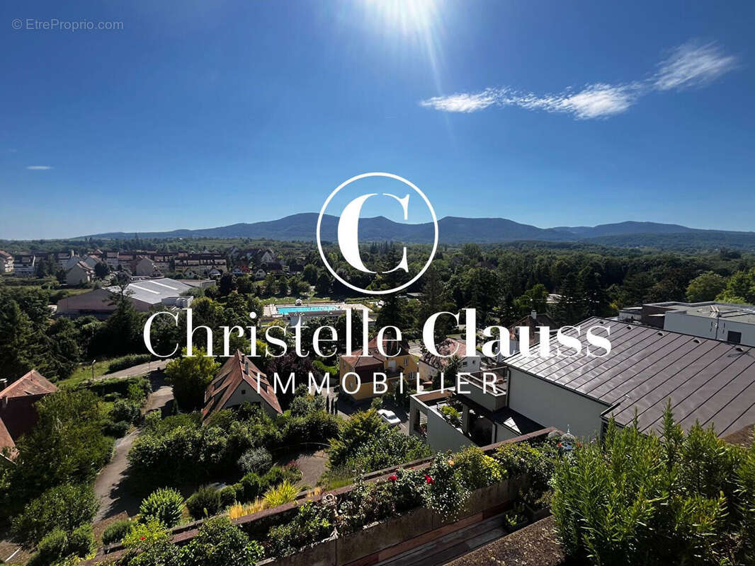 Vue panoramique & terrasse exceptionnelle de plus de 60 m² ? Superbe attique au Mont National à Obernai - photo 2