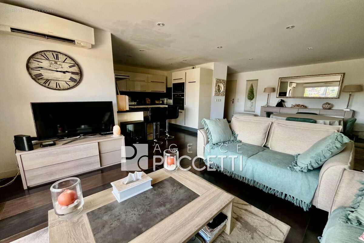 Appartement 74 m² à Vence  - photo 3