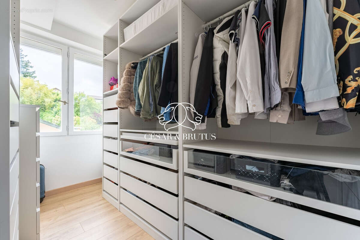 Appartement à LA VERPILLIERE