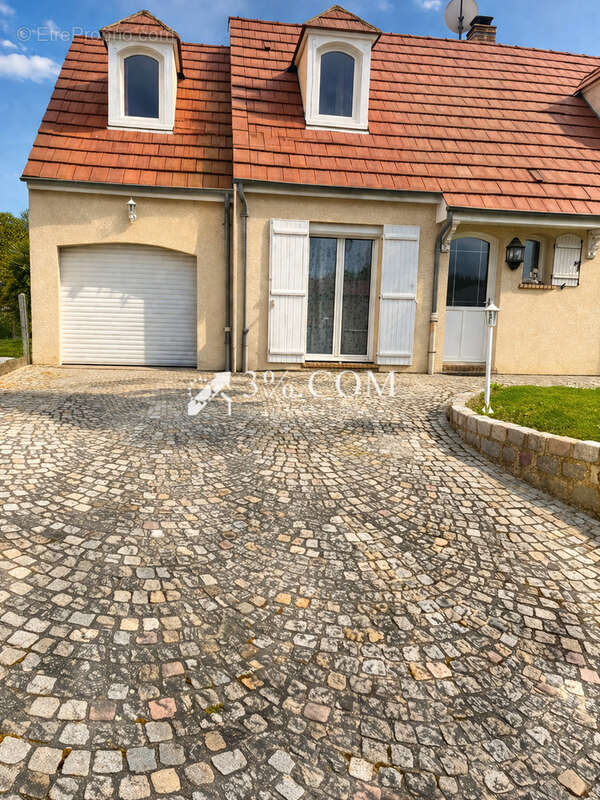 Maison à ROSOY