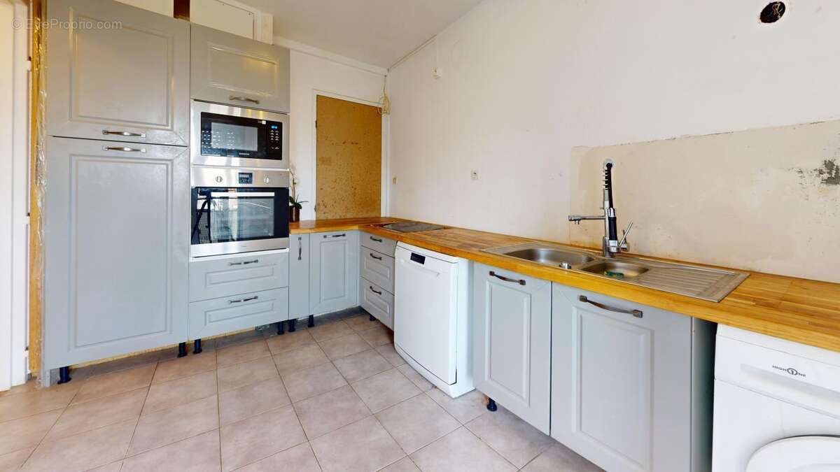 Appartement À Vendre - photo 2