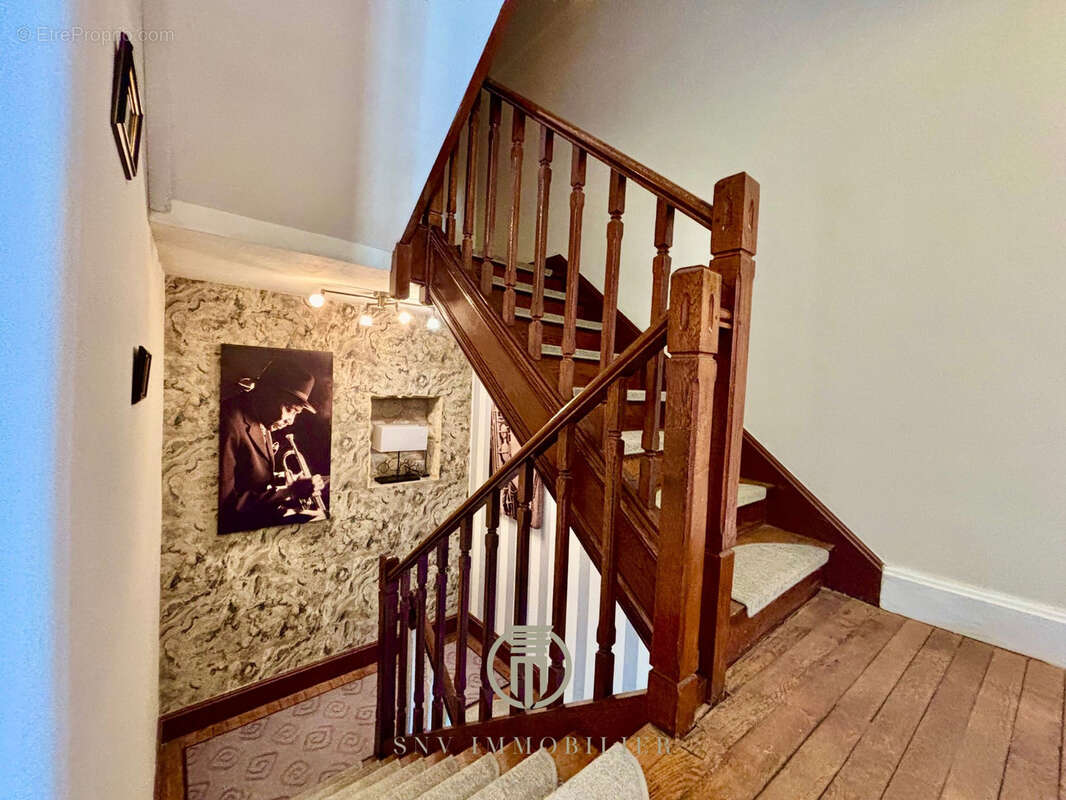 Maison à CHAMBLEY-BUSSIERES