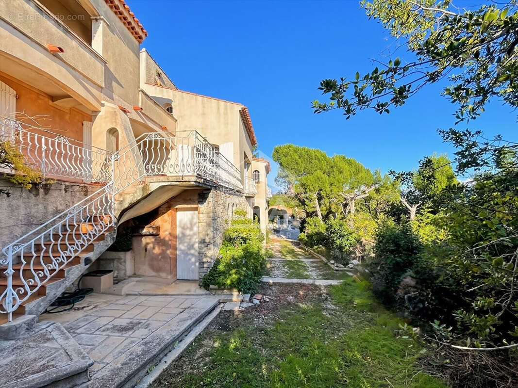 Maison à SAUSSET-LES-PINS