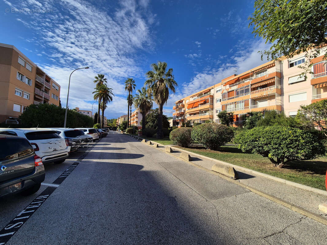 Appartement à HYERES