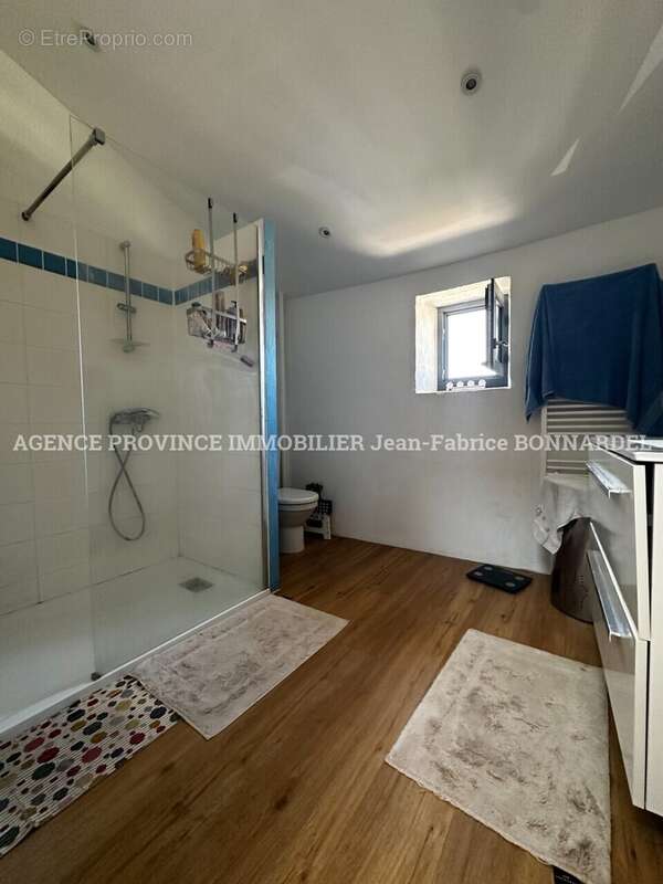 Maison 135 m² à Taulignan  - photo 14
