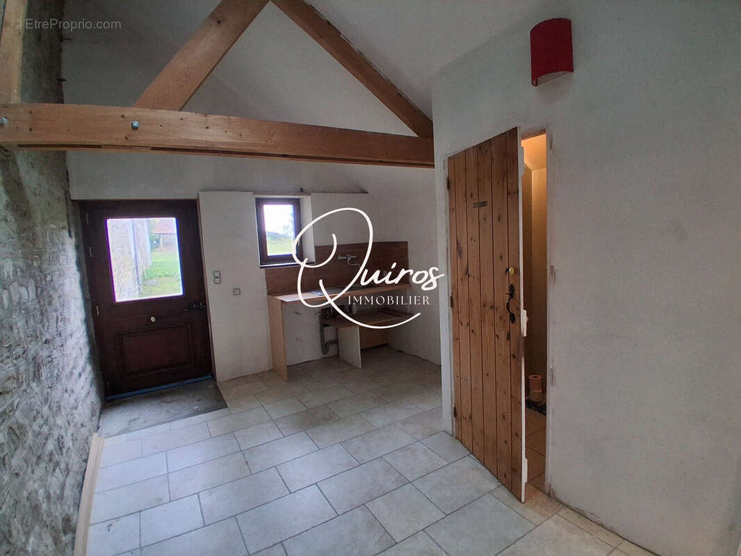 Maison 317 m² à Avranches  - photo 9