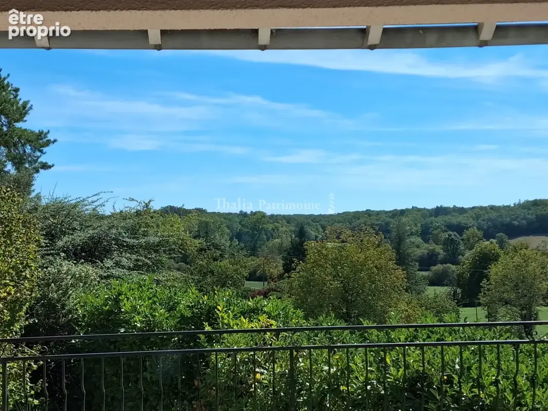 Maison de plain-pied avec piscine, deuxième logement indépendant en rez-de-jardin - photo 23