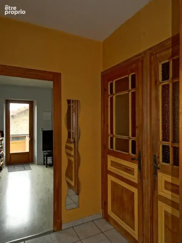 ESTIVAREILLES 42380 Belle Maison en pierre  4 chambres, dépôt  de 128 m² et 400m² de terrain plat - photo 7