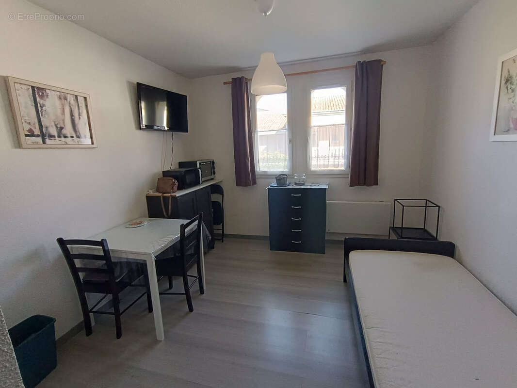 Appartement à LAMALOU-LES-BAINS