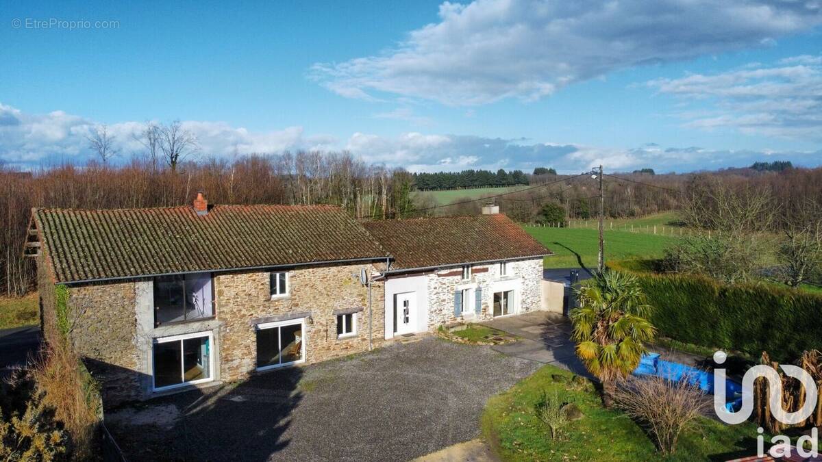 Photo 1 - Maison à CHALUS