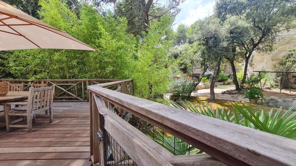 Maison à VILLENEUVE-LES-AVIGNON