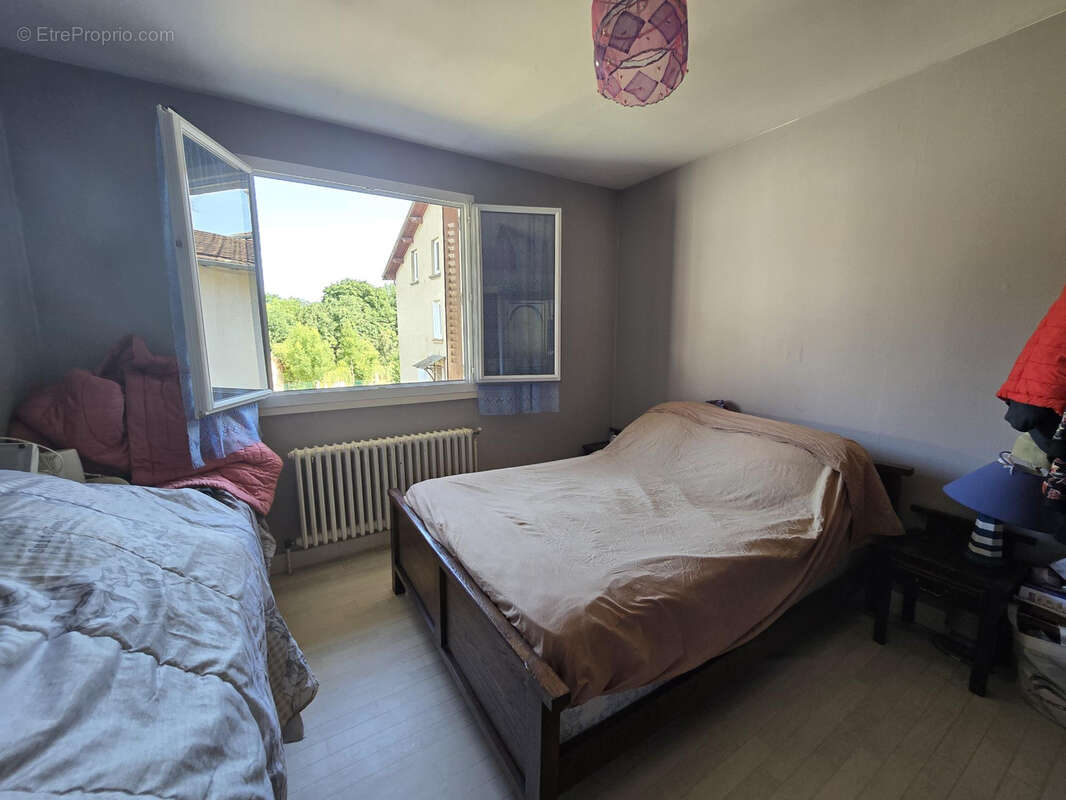 Maison à PUY-GUILLAUME