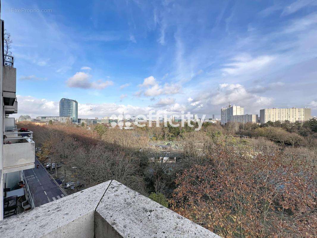 Appartement à ISSY-LES-MOULINEAUX
