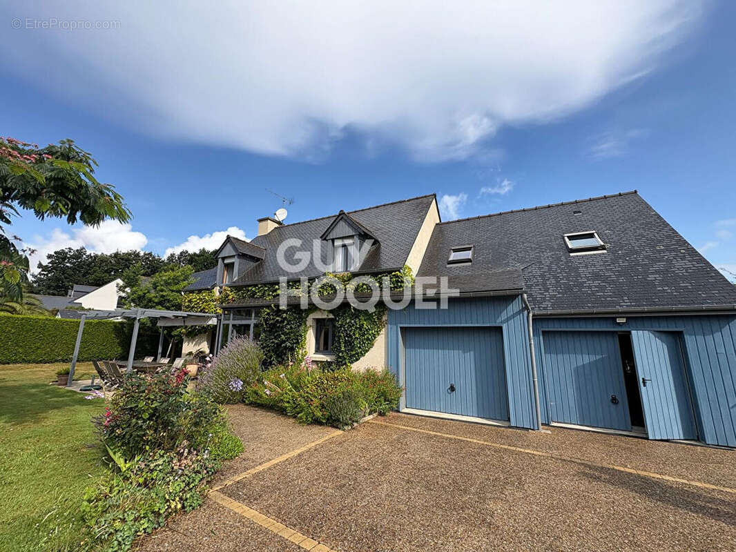 Maison à LE MINIHIC-SUR-RANCE