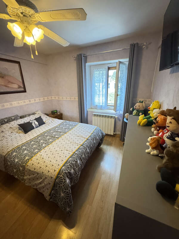 Maison à MONTACHER-VILLEGARDIN