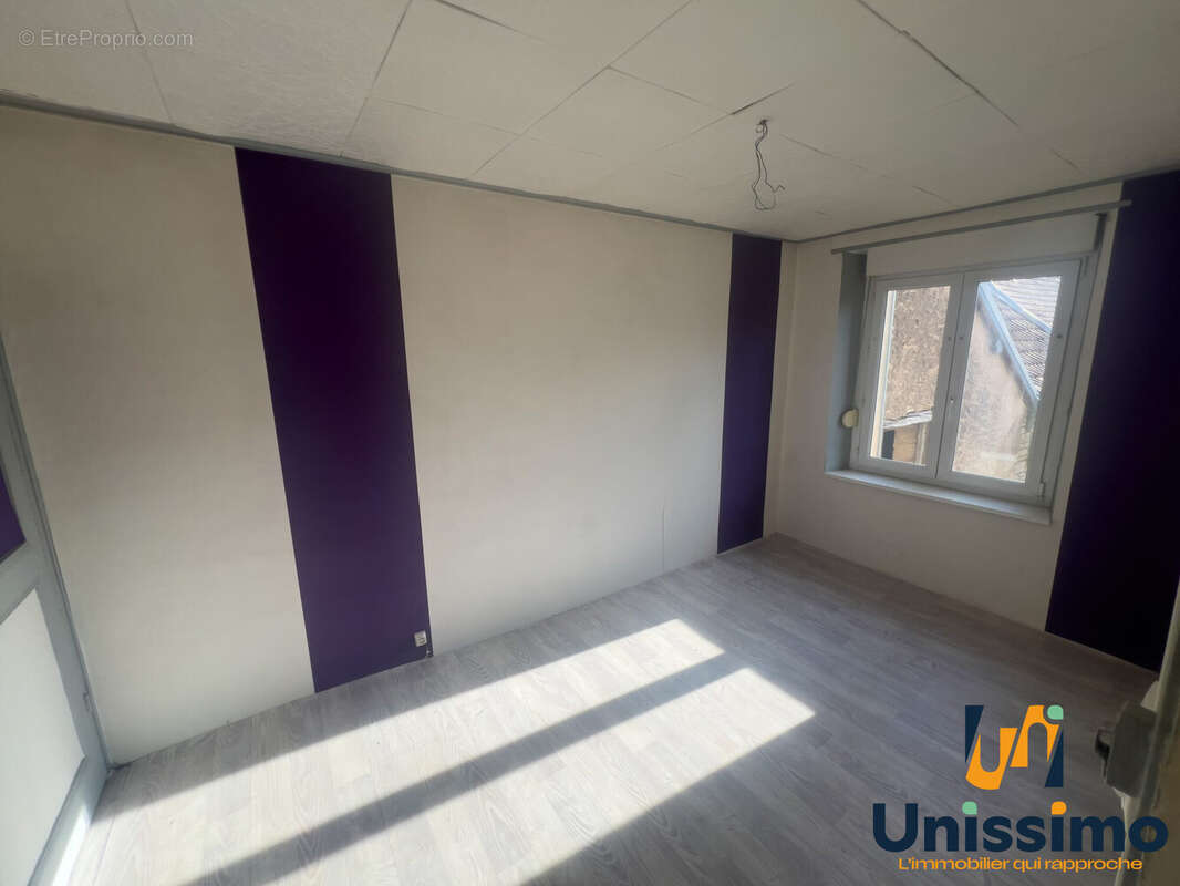 Appartement à ESPRELS