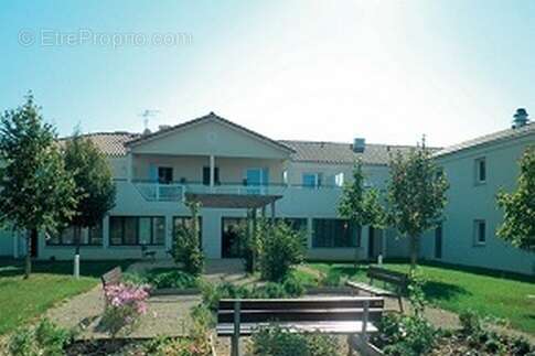 Appartement à FONTAINE-LE-COMTE