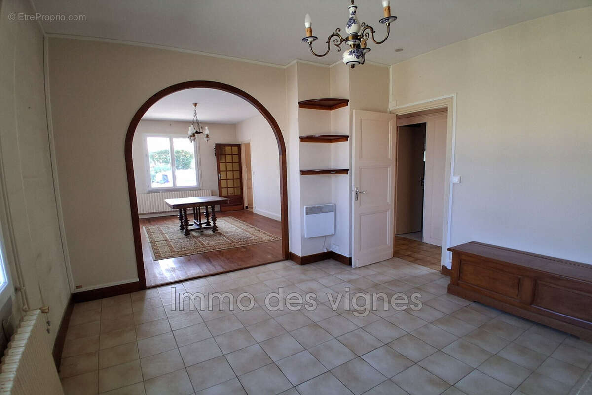 Maison 92 m² à Ambares-Et-Lagrave  - photo 5
