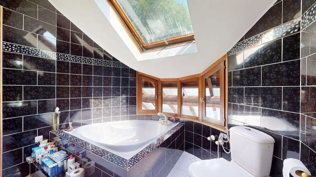 Maison à ENGHIEN-LES-BAINS