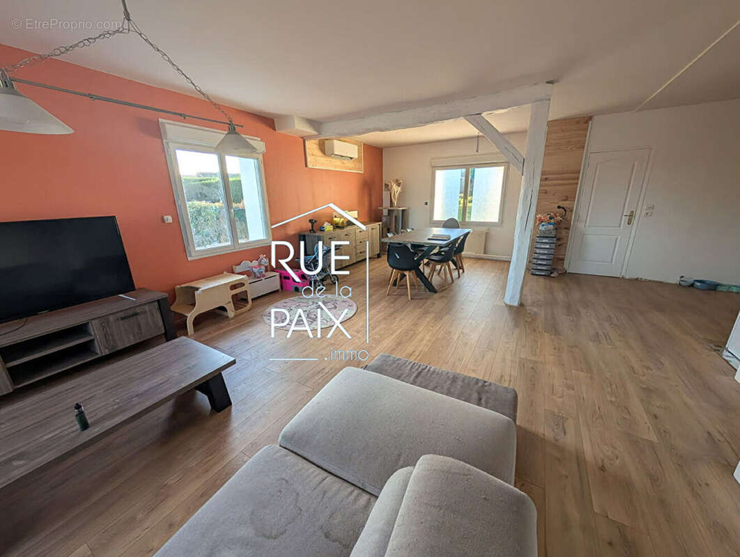 Maison à CHATELLERAULT