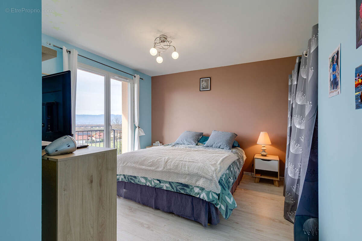 Maison à SAINT-CERGUES