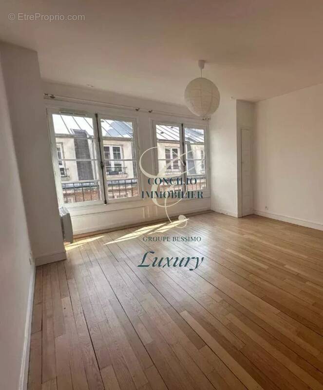 Appartement à VERSAILLES