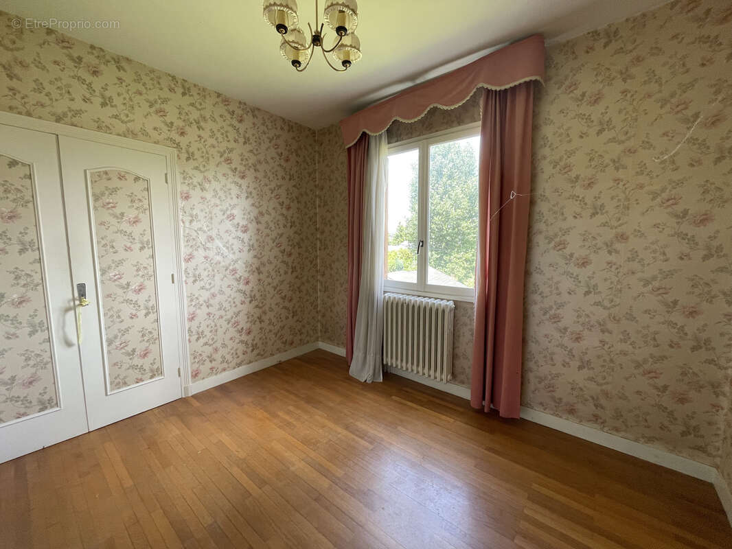 Maison de 212 m2 habitables avec son terrain constructible - photo 5