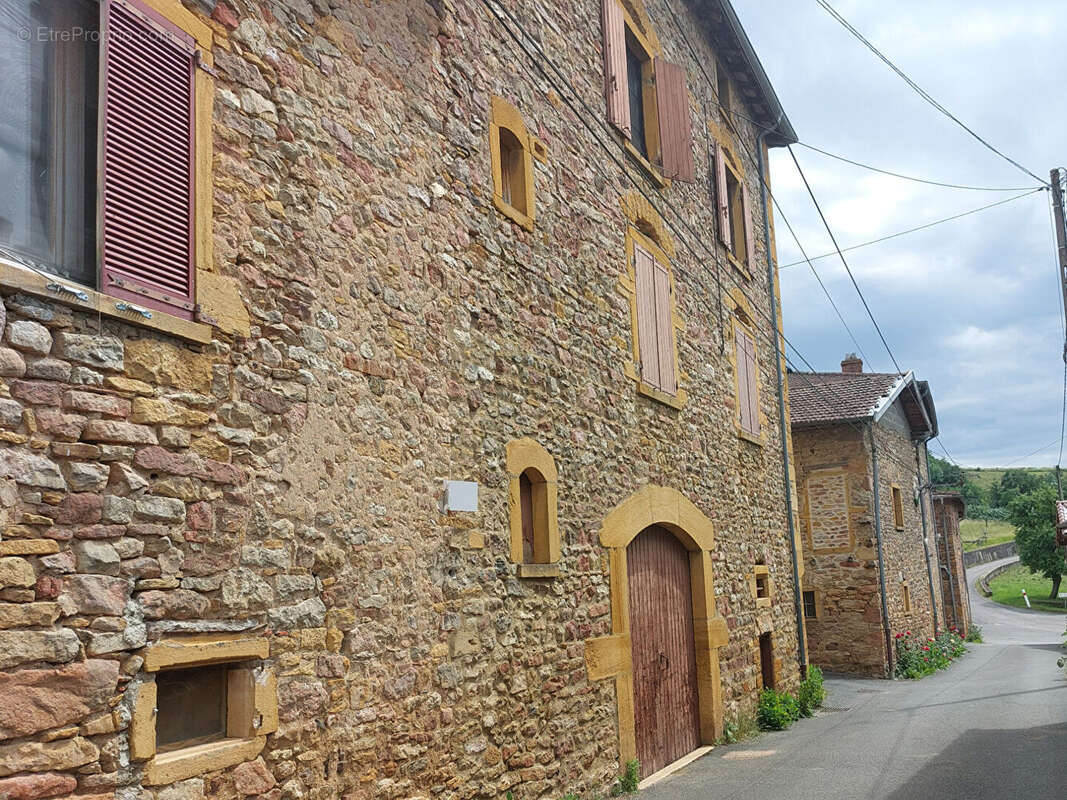 Maison à LE BOIS-D'OINGT