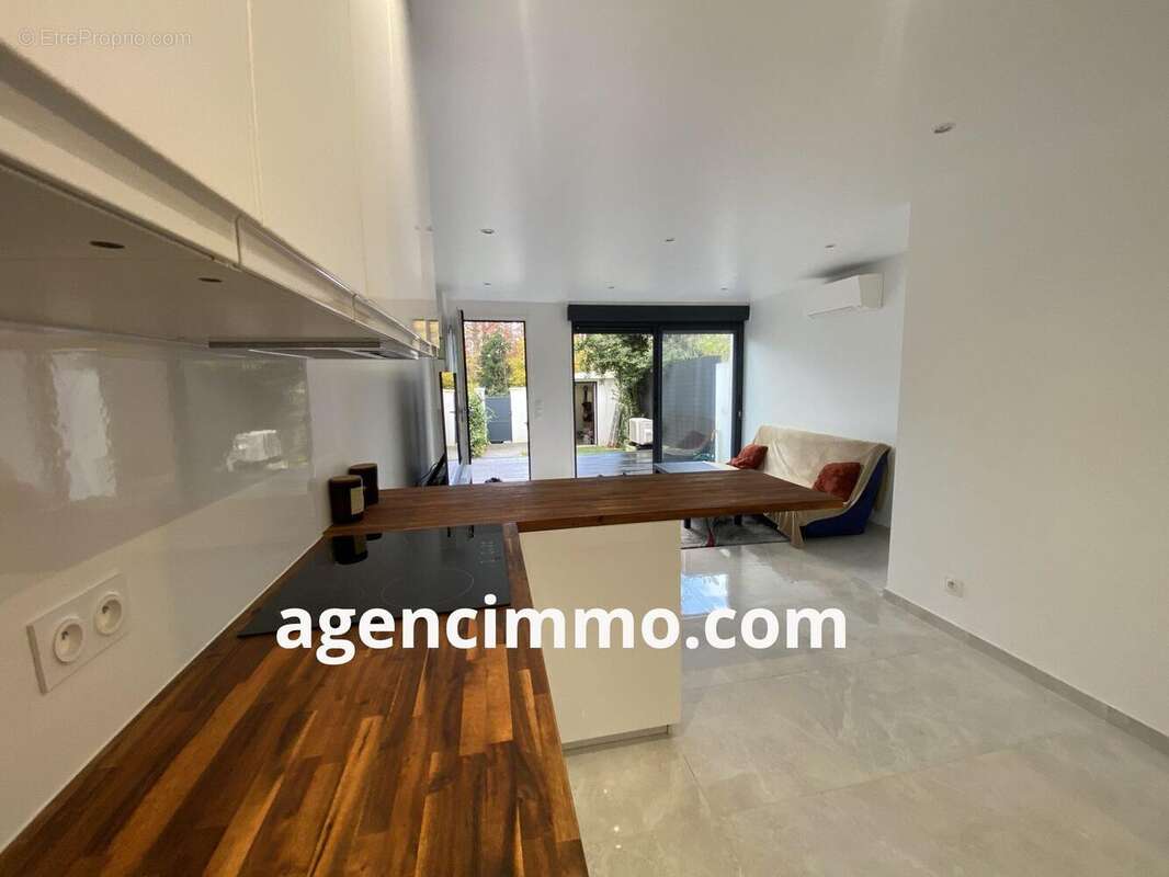 Maison à CHAMPIGNY-SUR-MARNE