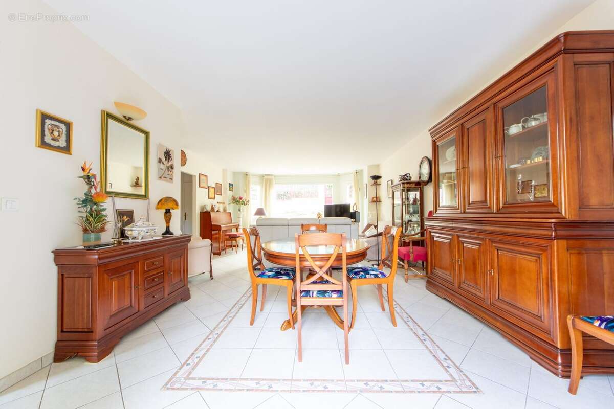 Maison à SUCY-EN-BRIE