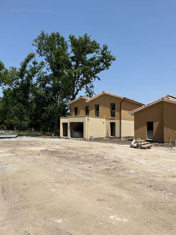 Maison en pleine propriété - Jardin - 2 parkings - photo 6