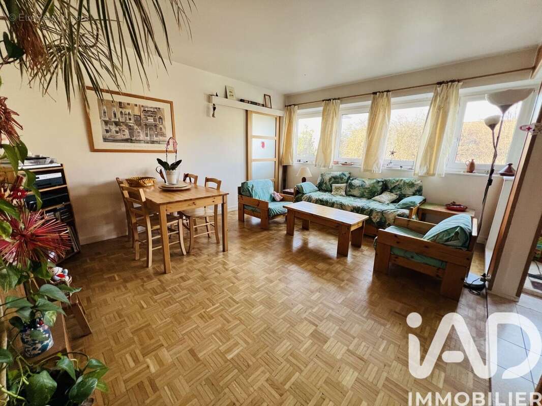 Photo 2 - Appartement à CHEVILLY-LARUE
