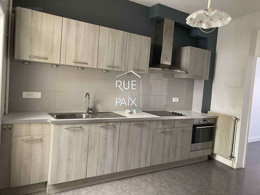 Maison à CHATELLERAULT