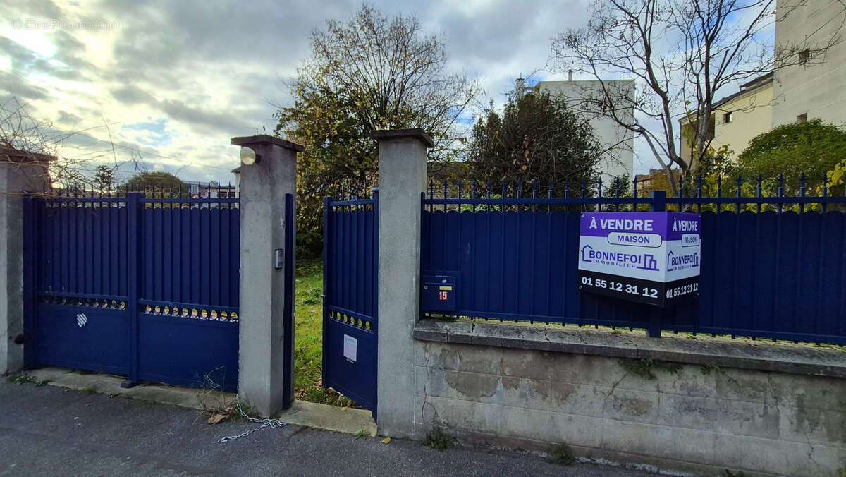 Maison à CHAMPIGNY-SUR-MARNE