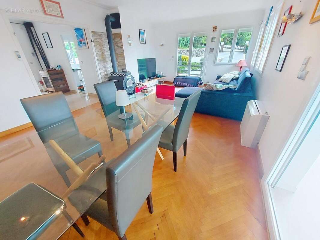 Photo 2 - Maison à JOUHE