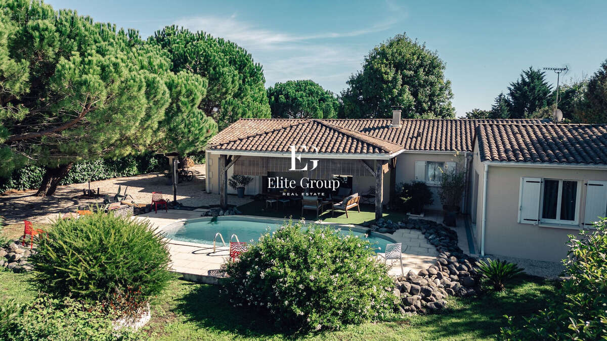 Maison à CHATEAUNEUF-SUR-CHARENTE