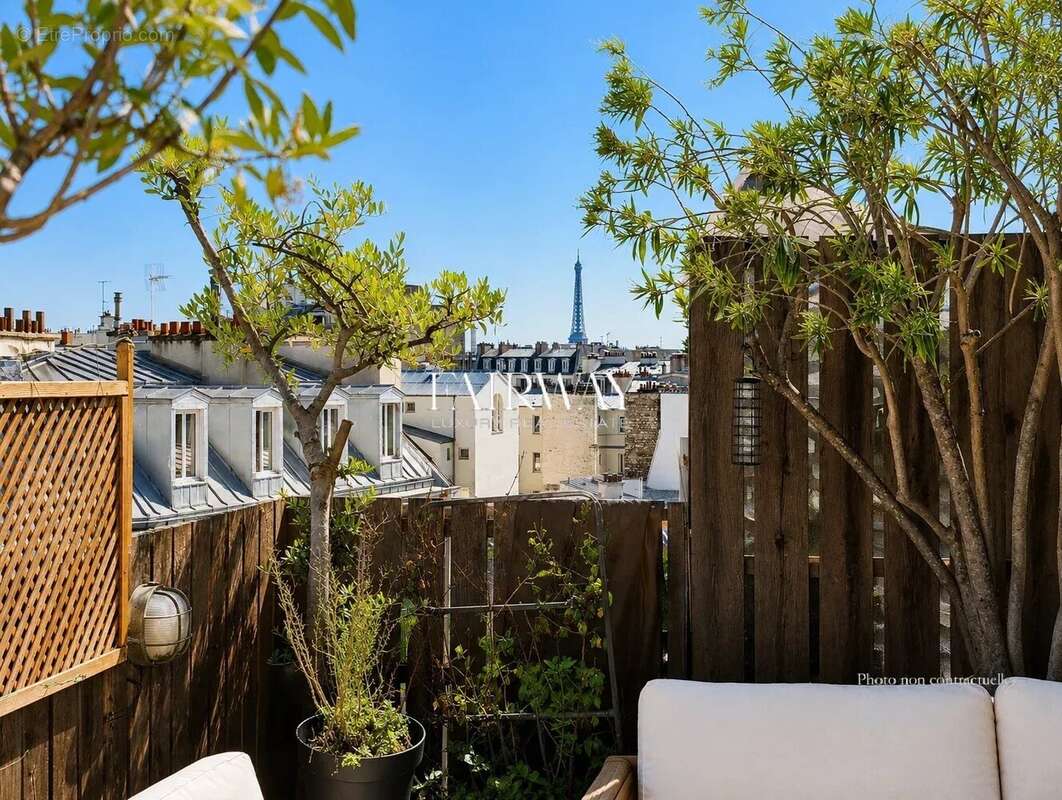 Appartement à PARIS-17E