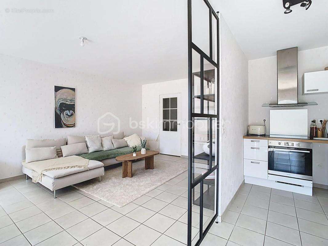 Appartement à FLEURY-SUR-ORNE