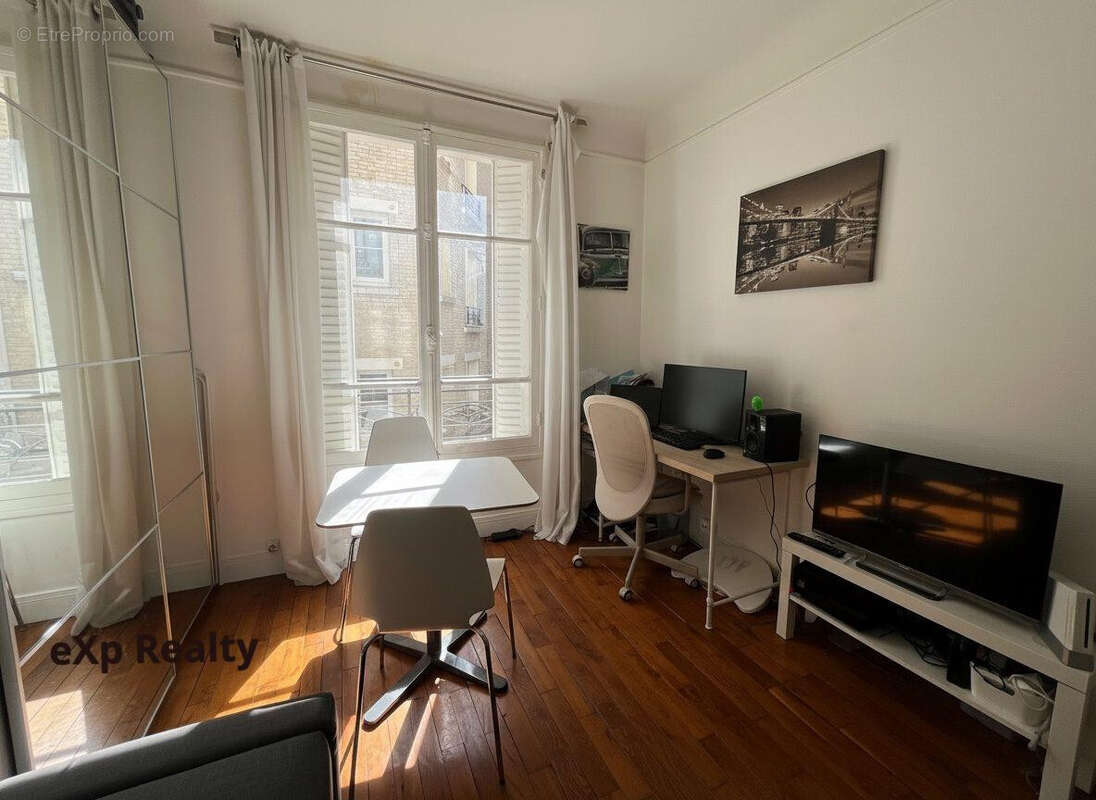 Appartement à PARIS-15E