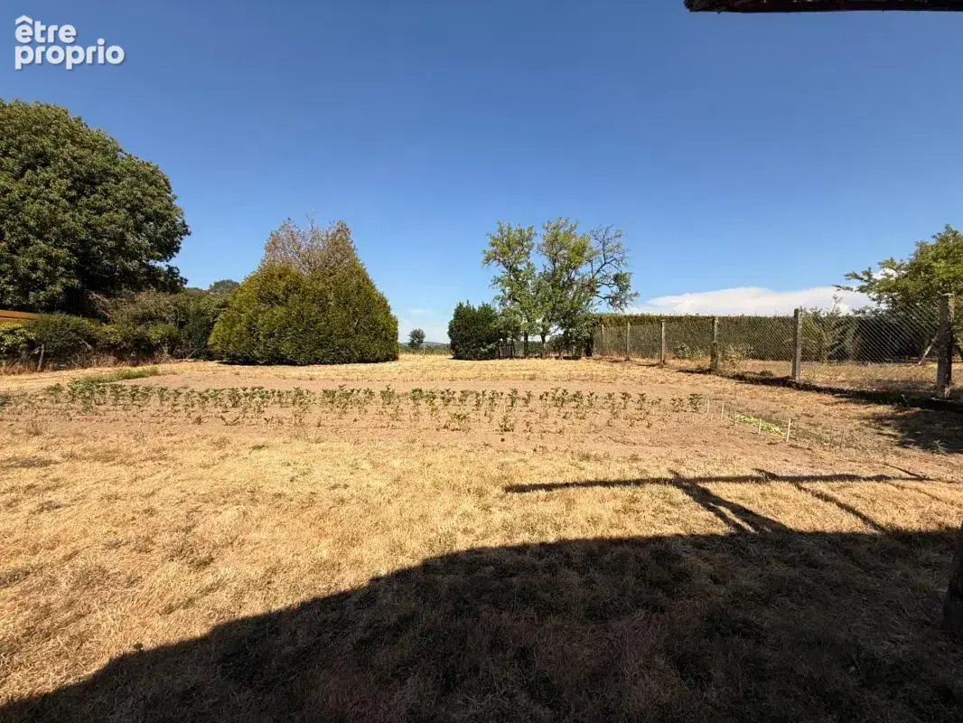 EN EXCLUSIVITE ! Charmante maison en pierre 60m² à rénover, Terrain de 900 m² 18 500 € - photo 20