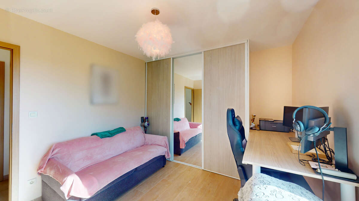 Appartement à ARS-SUR-MOSELLE
