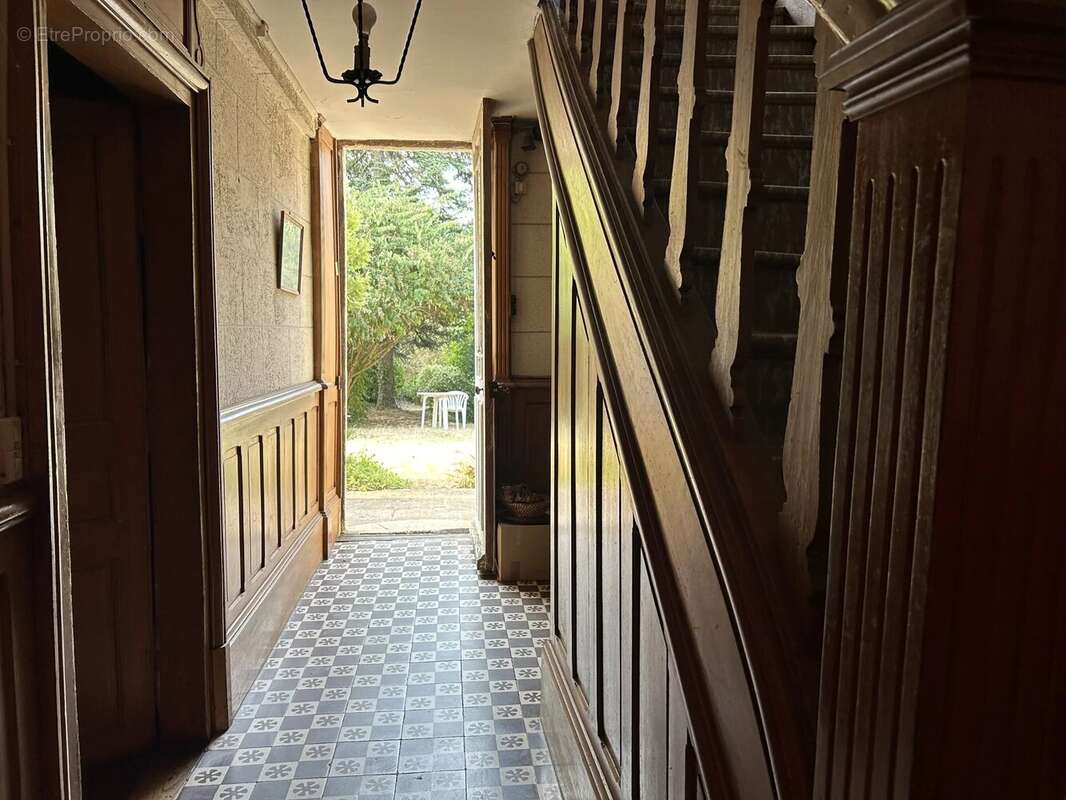 Maison 265 m² à Bressuire  - photo 11