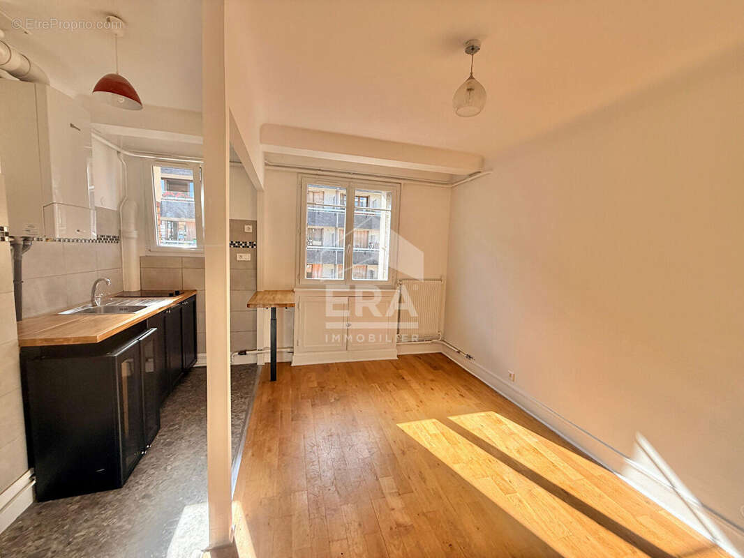 Appartement à PARIS-12E