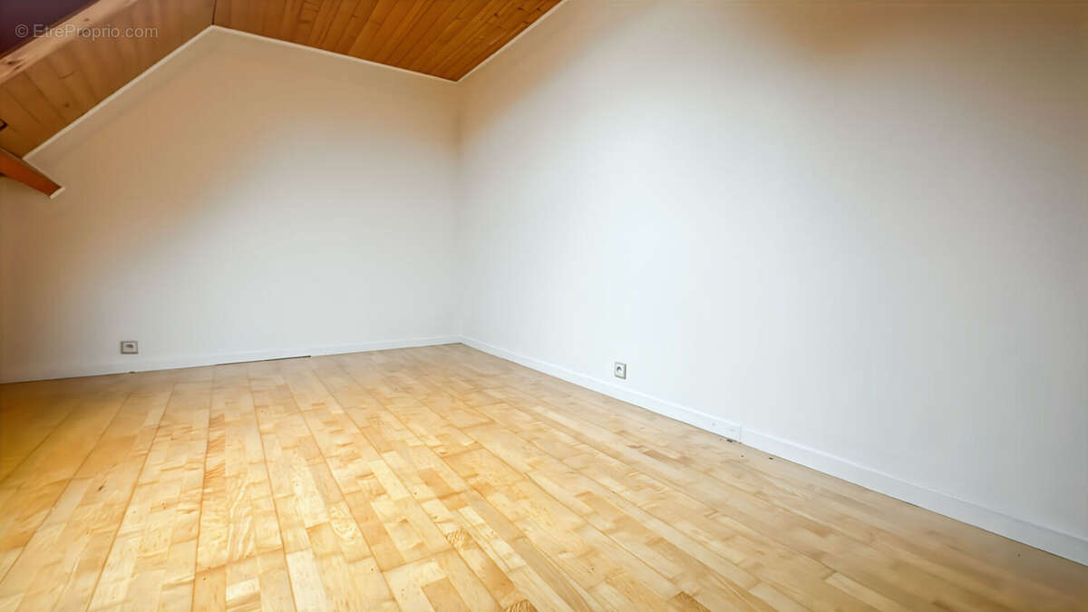 Appartement à LINAS
