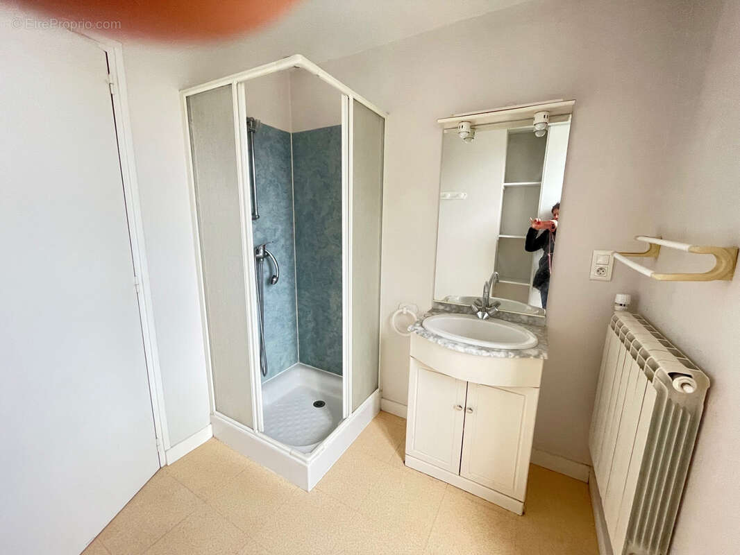 Appartement à CORAY