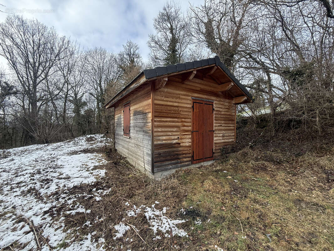 Maison à SAINT-JULIEN-CHAPTEUIL